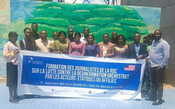 Kasaï oriental : la fondation Hirondelle lance la capacitation des journalistes en pratiques de lutte contre la désinformation orchestrée par les acteurs étatiques ou affiliés