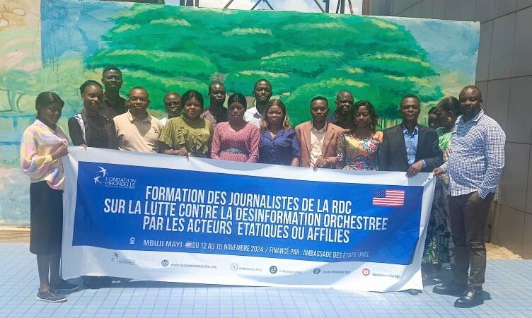 Kasaï oriental : la fondation Hirondelle lance la capacitation des journalistes en pratiques de lutte contre la désinformation orchestrée par les acteurs étatiques ou affiliés