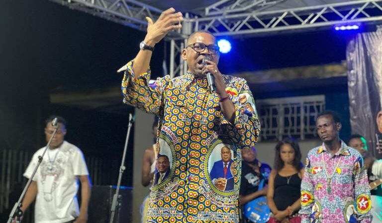 Kasaï oriental : le sénateur José Mpanda Kabangu mobilise la population à accueillir le président Félix Tshisekedi