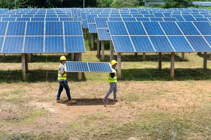 Kasaï oriental : une centrale solaire hybride de 92 MW en projet pour une électrification durable à Mbujimayi