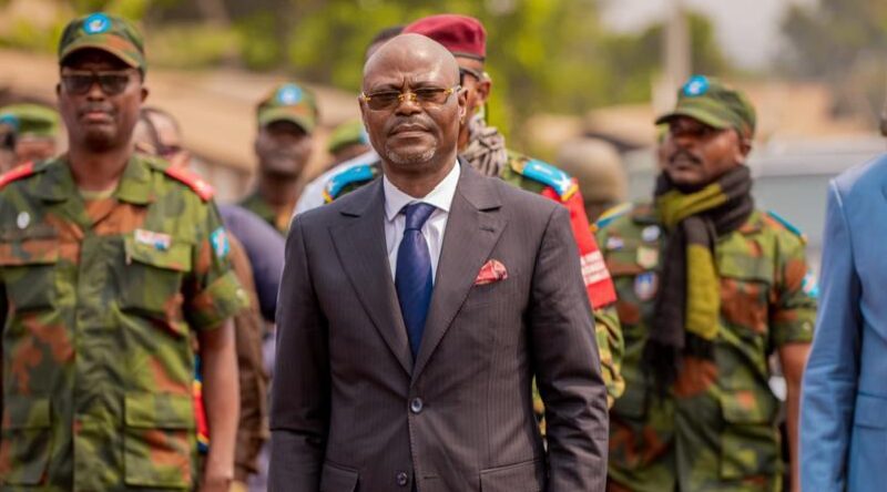 Lomami : à Mwene-Ditu Guy Kabombo Mwadiamvita appelle les Congolais à l&rsquo;unité pour lutter contre l&rsquo;agression extérieure