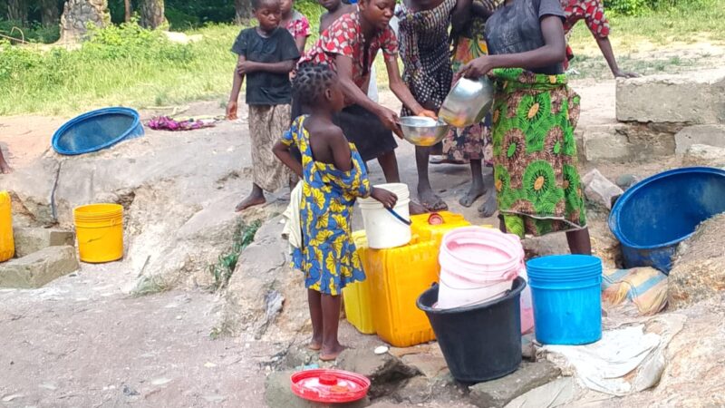 Lomami : pénurie d’eau potable à Mwene-Ditu, la population lance un SOS aux autorités
