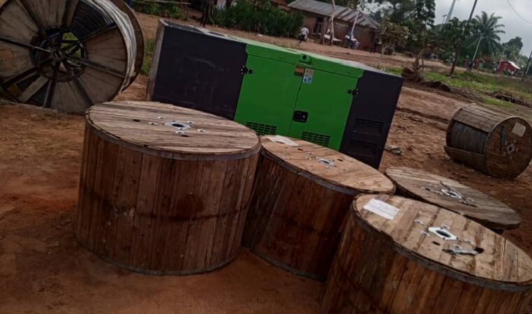 Lomami : reprise en vue du projet d’électrification de Lubao avec l’arrivée du matériel solaire de l’ANSER