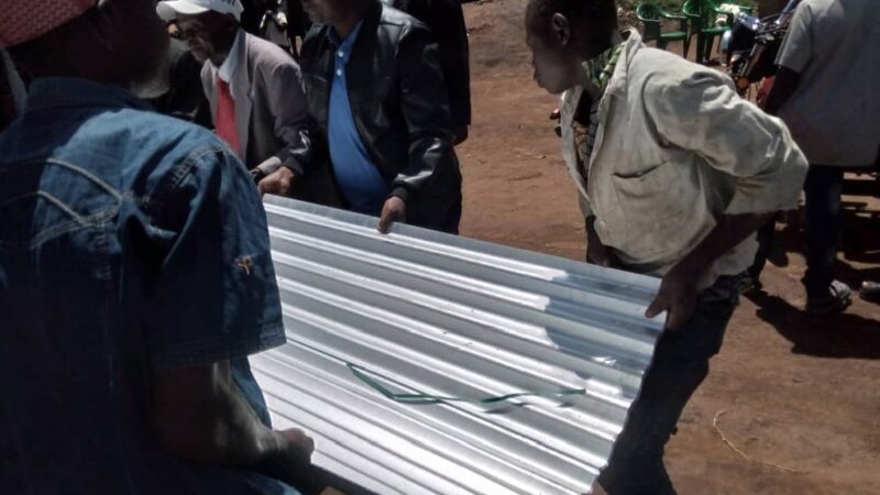 Djugu : le député Njabu Ngabu Floribert soutient les églises et structures sanitaires de Walendu Pitsi
