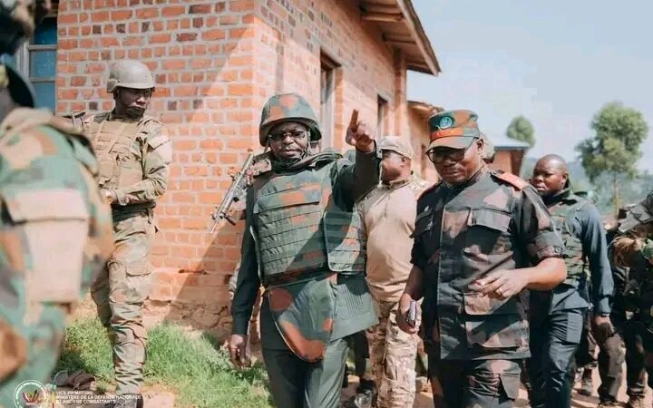 RDC : le VPM Guy Kabombo dénonce une agression du M23 et invoque le droit à la légitime défense pour protéger la population
