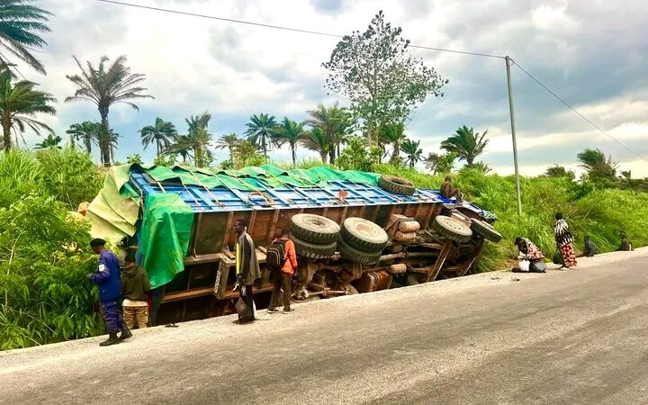 Kasaï oriental : un accident de circulation sur la RN1 fait un mort à 3 km de la commune rurale de Lukalaba