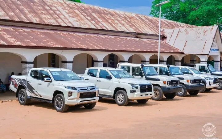 Lomami : Grâce à Alexis Kabeya Ngandu, la PNC de Mwene-Ditu reçoit une jeep, un atout pour la sécurité locale