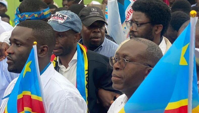 RDC : le gouvernement suspend les partis de Seth Kikuni, Théophile Mbemba et Augustin Matata pour leur participation au conclave de Nairobi