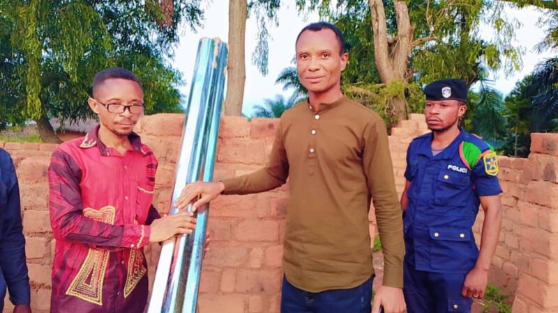 Dibaya : Aldos Tshitoko clôture ses vacances parlementaires par une tournée d’échanges et d’actions sociales