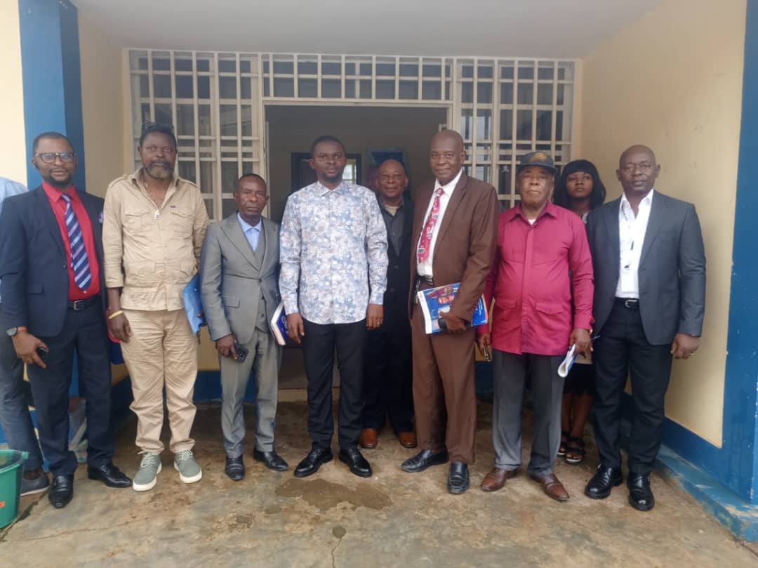 Kasaï-Central : à peine nommé, le ministre provincial Fiston Tshiela réunit les chefs des services de son secteur