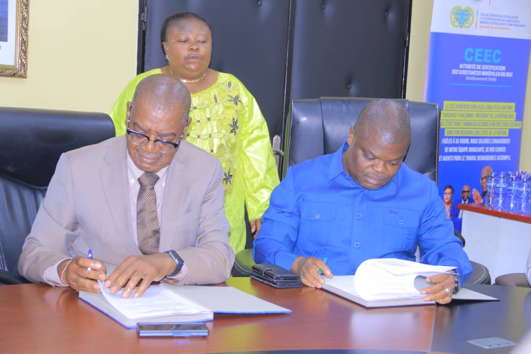 Création d’une entreprise minière au Maniema : le gouverneur Mussa Kabwankubi signe un mémorandum avec le CAMI et le CEEC