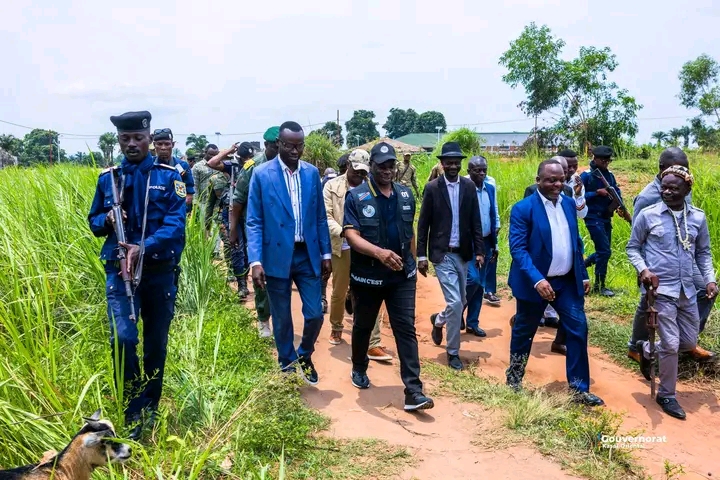 Kasaï oriental : face aux inquiétudes sur la qualité des travaux de la RN2 à katanda, Jean-Paul Mbwebwa appelle au calme