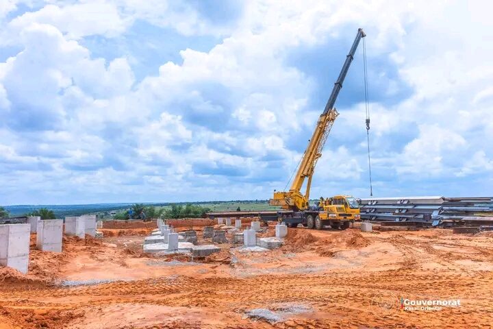 Kasaï oriental : la cimenterie de Katanda affiche un taux d’exécution de 80 %, le premier sac de ciment attendu au premier trimestre 2027