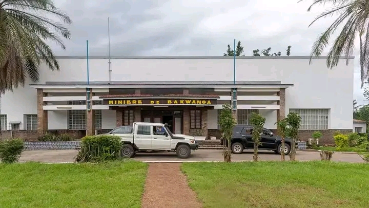 Kasaï oriental : Albert Kalonji Ditutu et Placide Ndumbi Kayembe remplacent Kabanda Kana et Okoto à la Miba