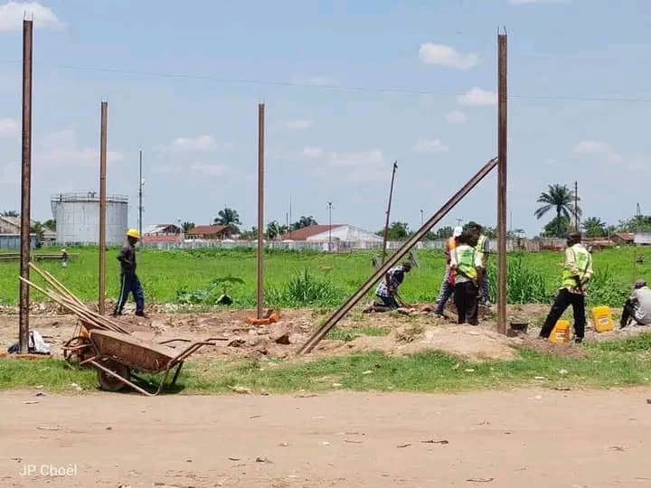 Lomami : le maire Gérard Tshibanda Kabwe clarifie les zones d’ombre autour du parking moderne à Mwene-Ditu