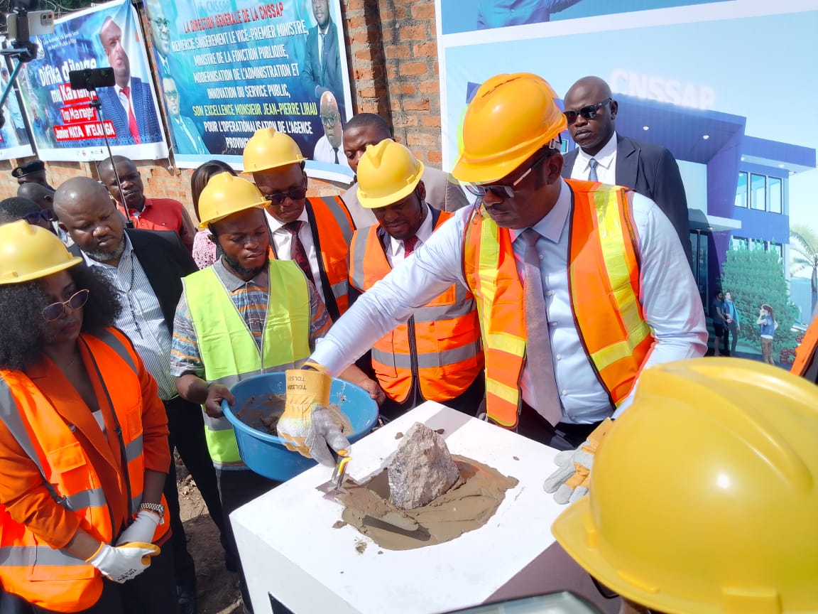 Kasaï Central : le DCDD dénonce le retard des travaux de la CNSSAP à Kananga et réclame un recrutement équitable